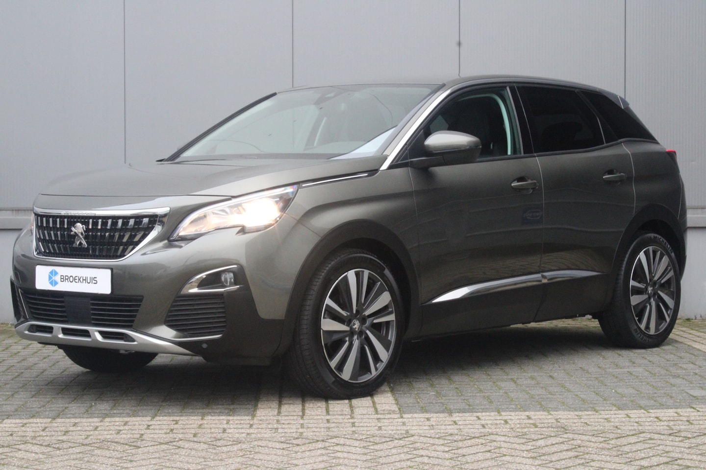 Peugeot 3008 - 1.2 Turbo Allure Avantage PDC | TREKHAAK | DAB | NAVI | CAMERA | CLIMATE CONTROL - AutoWereld.nl