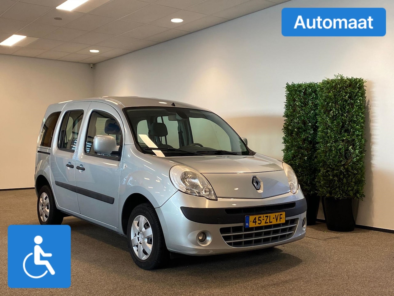 Renault Kangoo - Rolstoelauto incl. Luchtvering - AutoWereld.nl