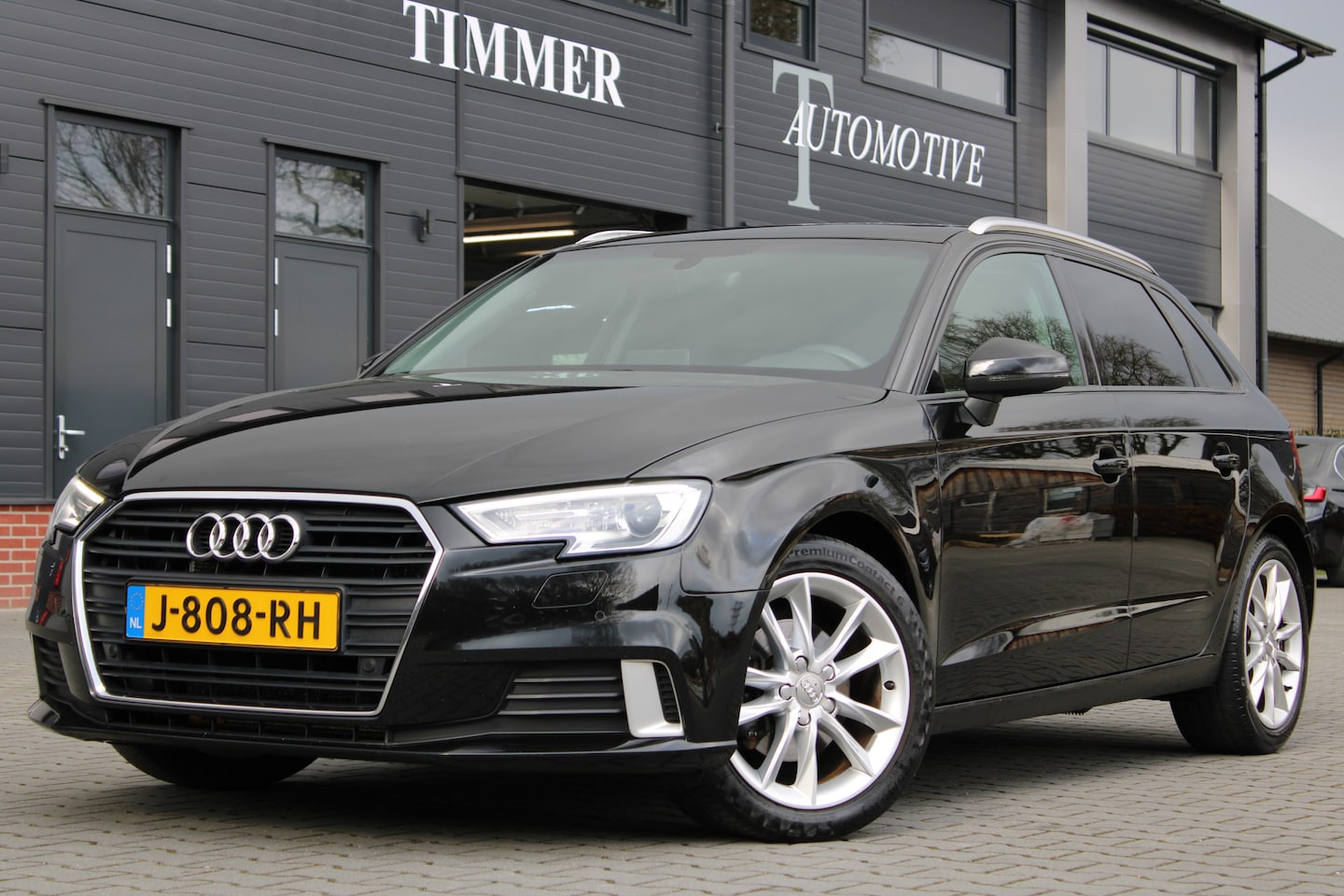 Audi A3 Sportback - 1.4 TFSI Sport Panoramadak - Sportstoelen - Stoelverwarming - AutoWereld.nl