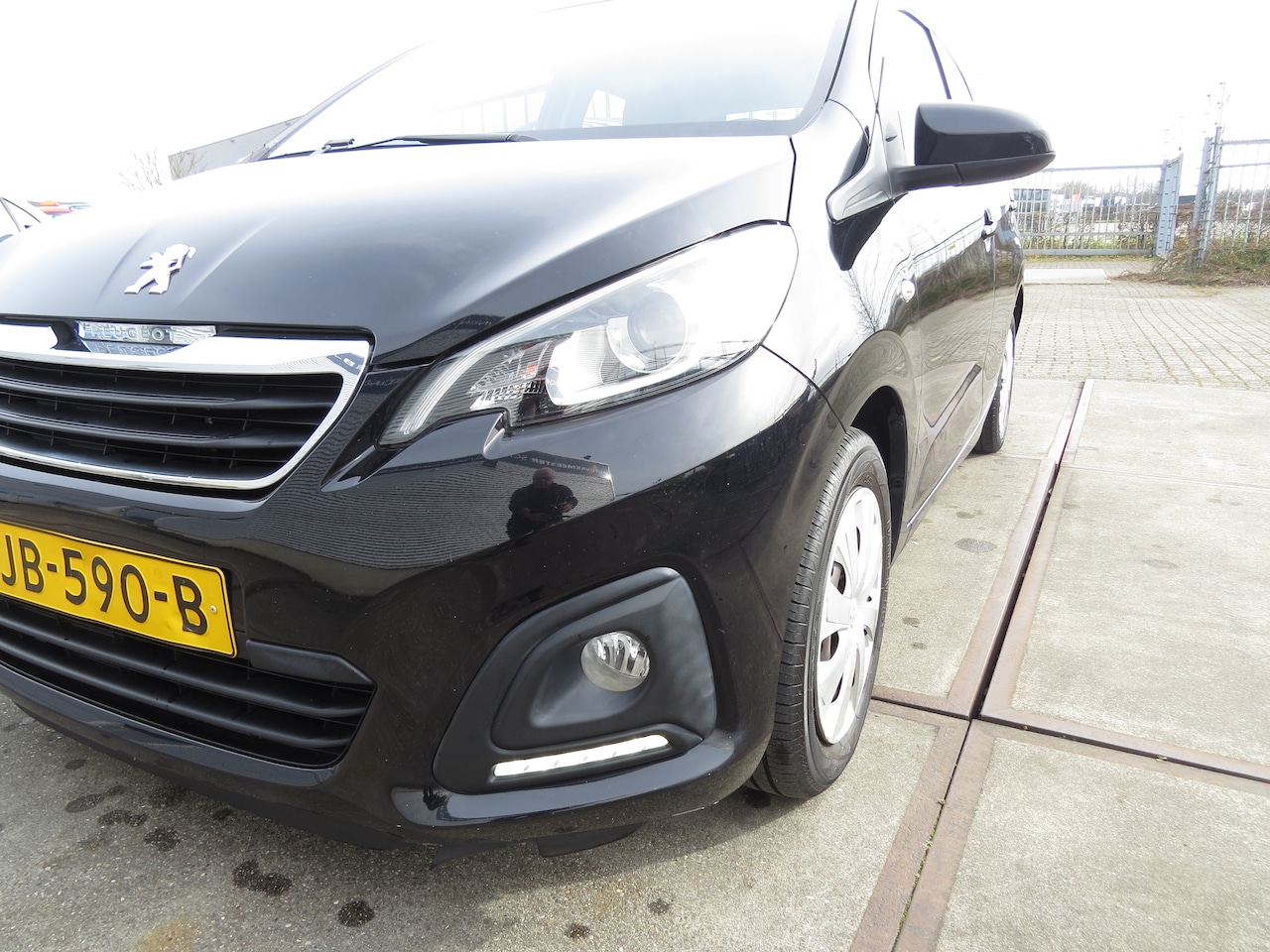 Peugeot 108 - 1.0 e-VTi Blue Lease
