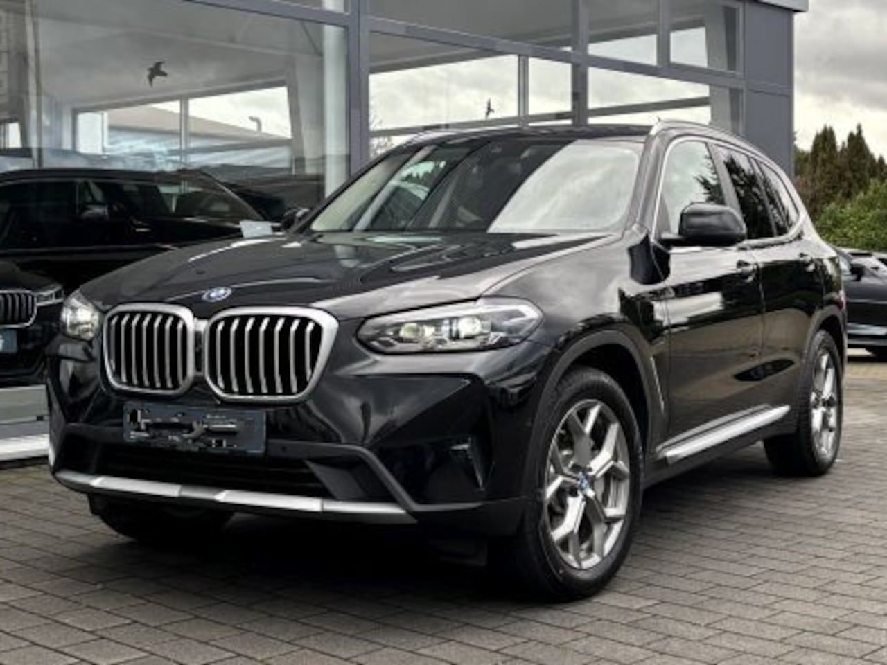 BMW X3 - xDrive30e ** LED, LEDER, TREKH, 19-inch LMV, STANDK, HiFi, DRIVING ASS ** € 25.400,= onder - AutoWereld.nl