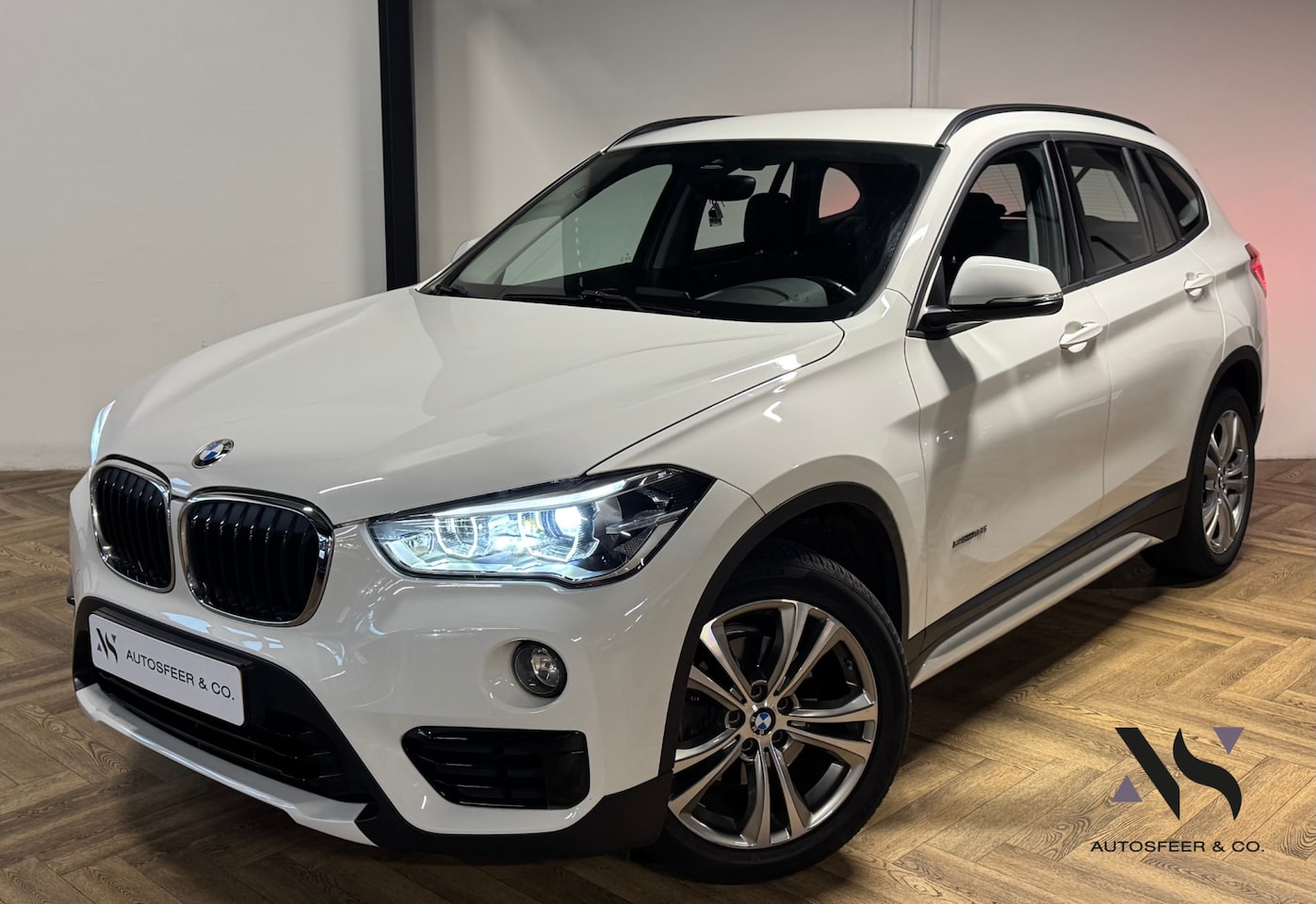 BMW X1 - SDrive18i Centennial High Executive - AutoWereld.nl