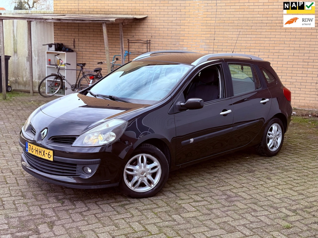 Renault Clio Estate - 1.2 TCE Corporate Sport // Airco // Cruise // Nette Auto! - AutoWereld.nl