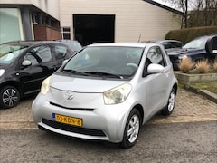 Toyota iQ - 1.0 VVTi Comfort.Zeer nette en prima rijdende iQ, Electr pakket Enz enz. Apk 06-09-2025 WI