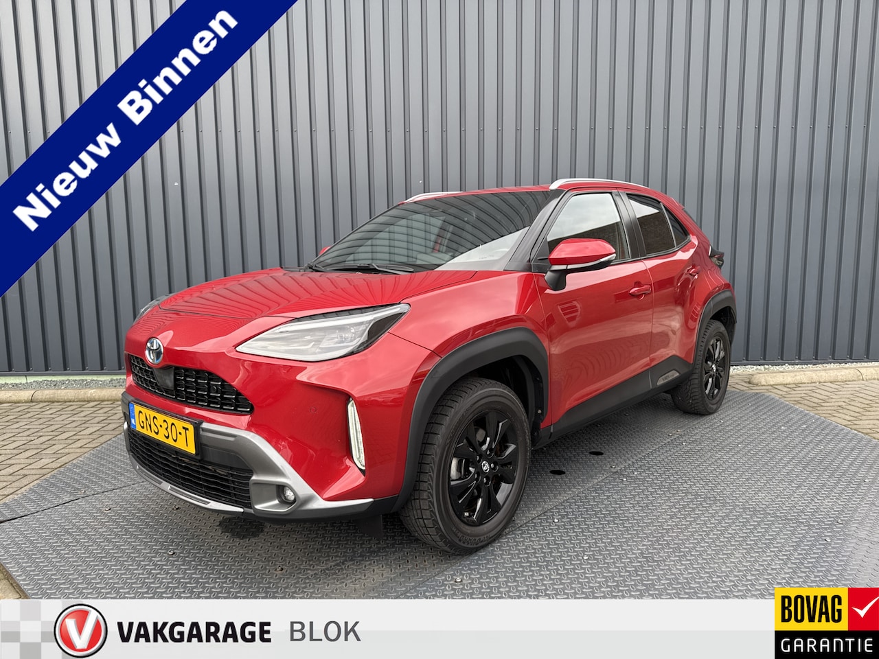 Toyota Yaris Cross - 1.5 Hybrid Adventure AWD | Stoel & Stuur verw. | Navi | Camera | Prijs Rijklaar!! - AutoWereld.nl