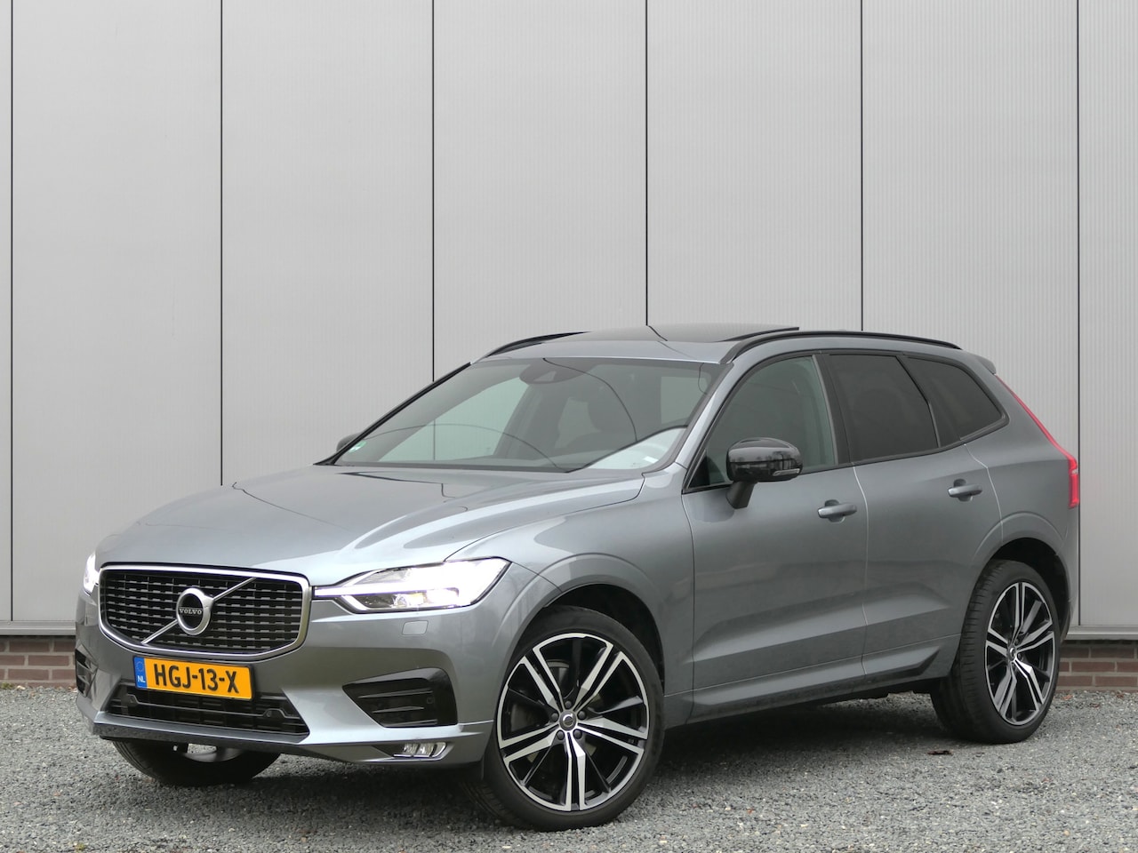 Volvo XC60 - T4 R-Design 12 MND garantie Panoramadak / Intellisafe / - AutoWereld.nl