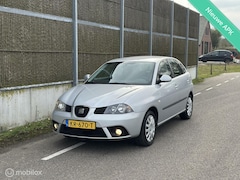 Seat Ibiza - 1.4-16V Reference CLIMA|STOELVERWARMING|APK