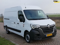 Renault Master - T35 2.3 dCi 135 L2H2 Comfort AC NAV 3-SEATS