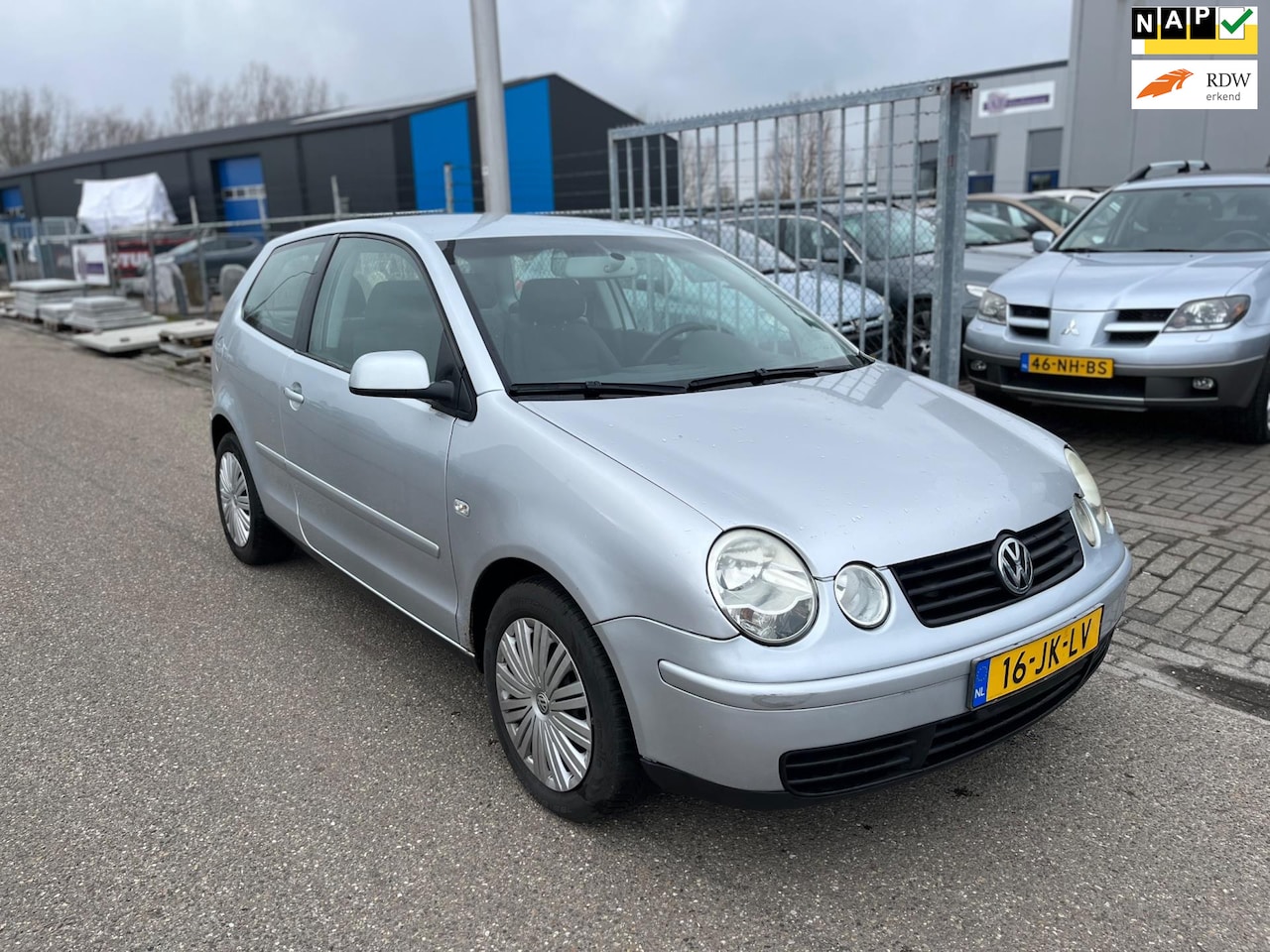 Volkswagen Polo - 1.4-16V Highline 1.4-16V Highline - AutoWereld.nl