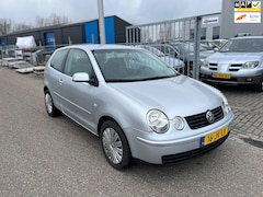 Volkswagen Polo - 1.4 Highline l Automaat l Nieuwe APK l Airco