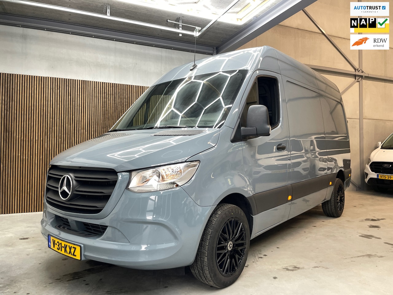 Mercedes-Benz Sprinter - 317 1.9 CDI L2H2 RWD Automaat 3500kg trekgewicht. - AutoWereld.nl