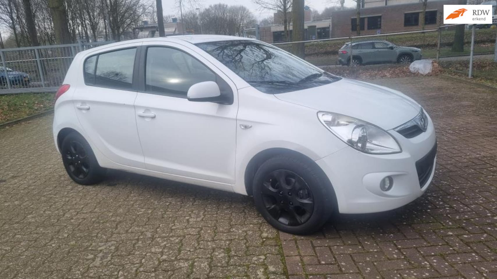 Hyundai i20 - 1.4 CRDi Business Edition 1.4 CRDi Business Edition - AutoWereld.nl