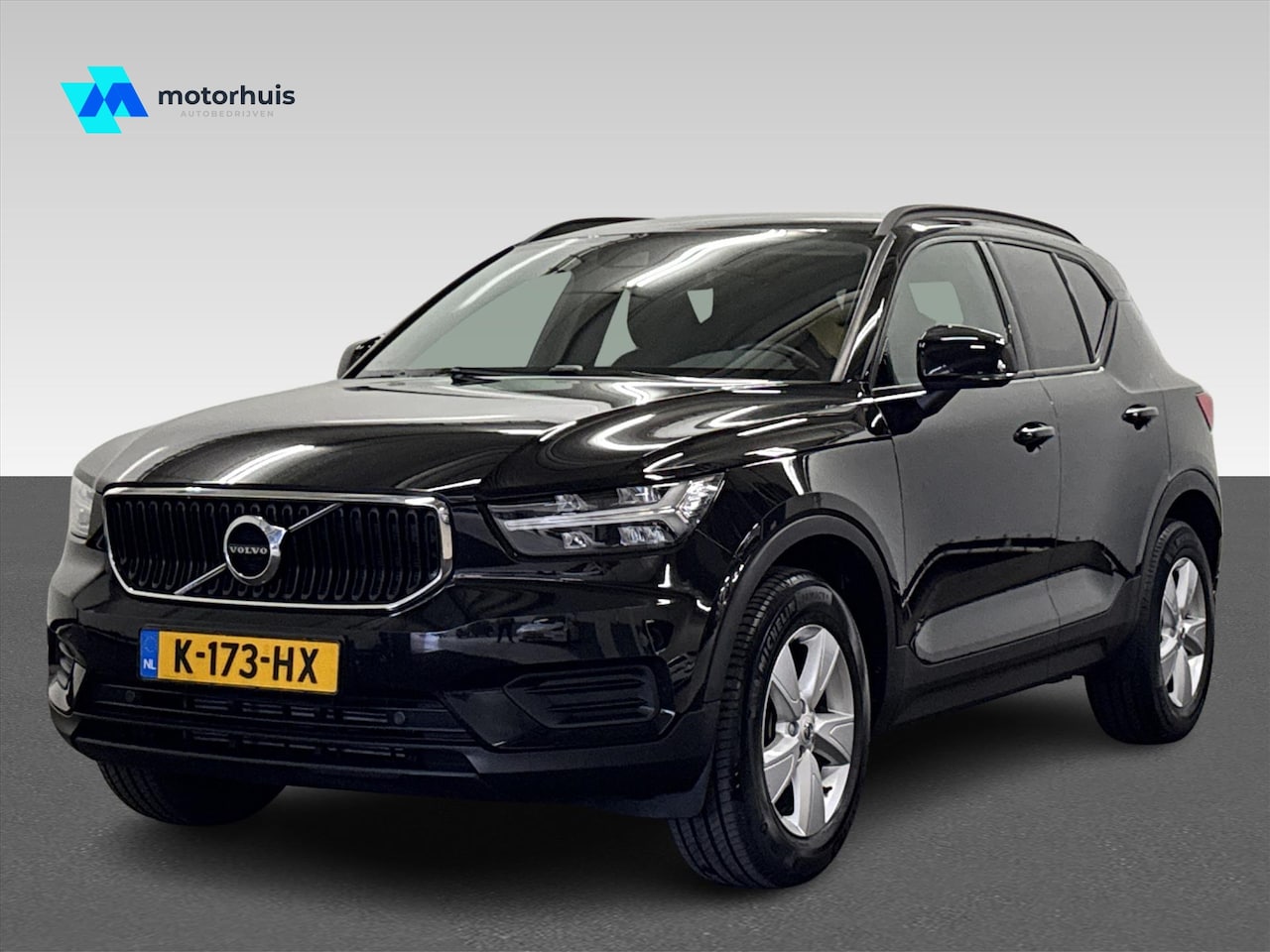 Volvo XC40 - T2 129PK AUTOMAAT MOMENTUM CORE NAVI TEL LED PDC NAP - AutoWereld.nl