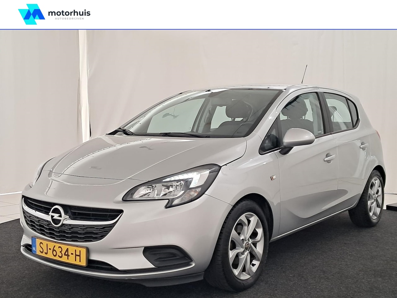 Opel Corsa - 1.4 Easytronic 90pk 5drs Online Edition / Airco / Navigatie / Apple Carplay - Android auto - AutoWereld.nl