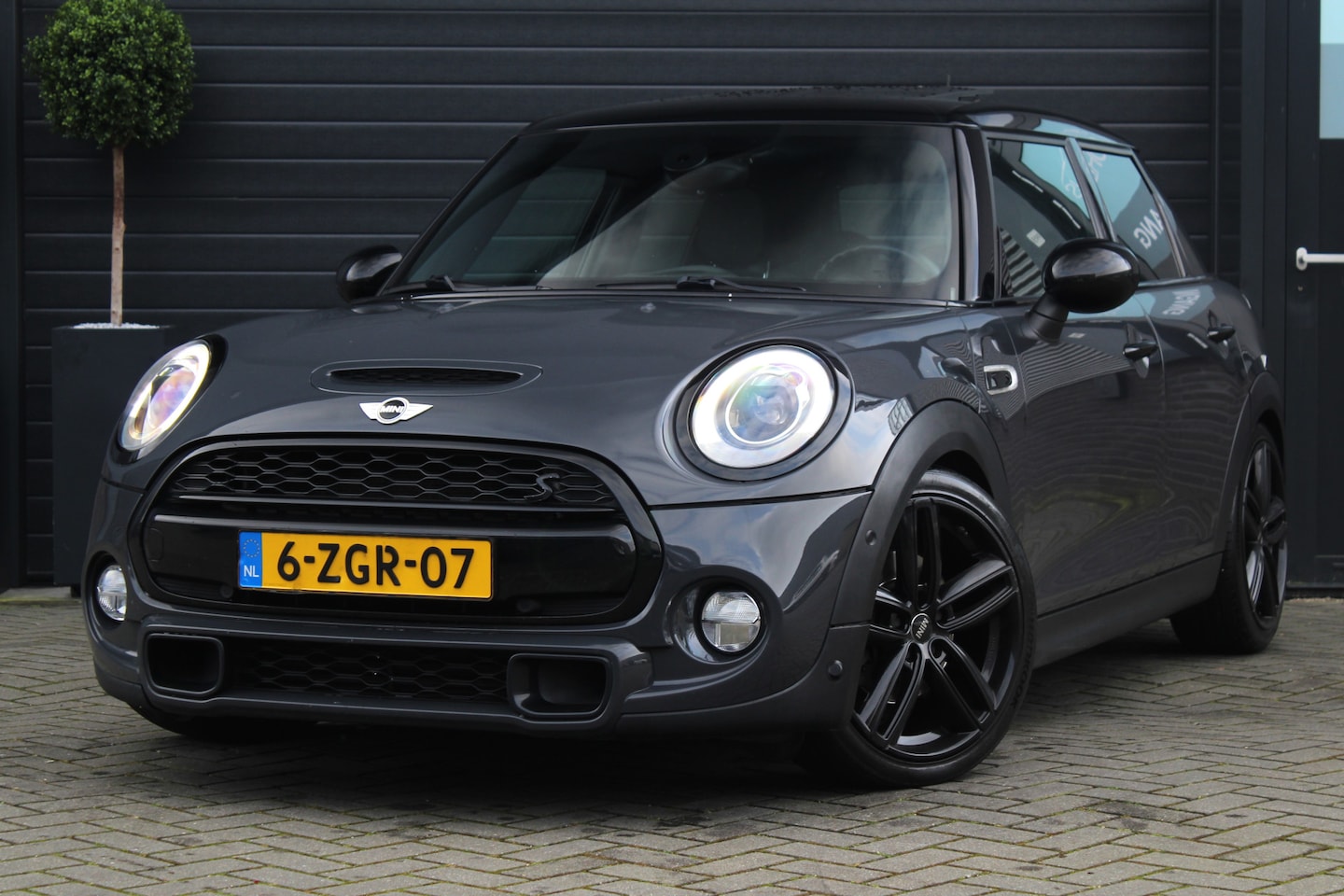 MINI Cooper S - Mini 2.0 Chili | Pano | PDC | Stoelverw. - AutoWereld.nl