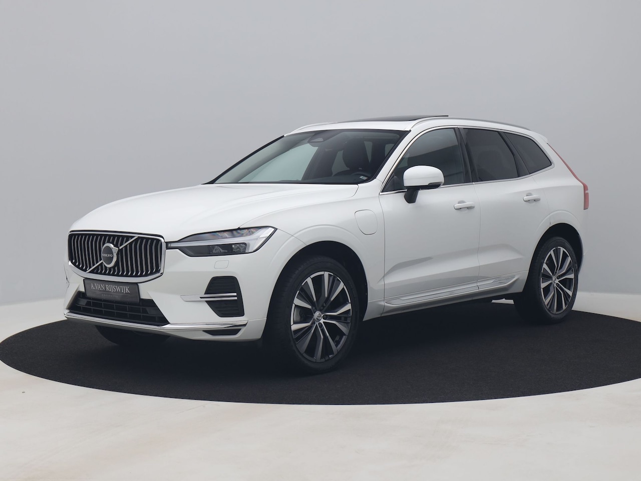 Volvo XC60 - 2.0 Recharge T6 AWD Business Pro | FACELIFT | PANO | CAMERA | H&K | ADAPTIVE | KEYLESS - AutoWereld.nl