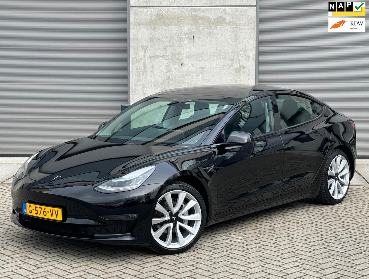 Tesla Model 3 - Long Range RWD Long Range AWD 75 kWh Zwart TREKHAAK AUTOPILOT - AutoWereld.nl