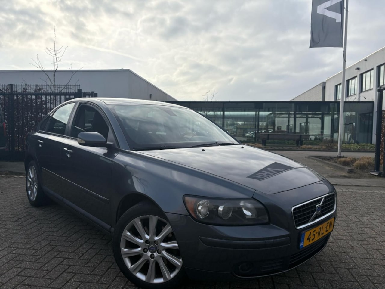 Volvo S40 - 2.4 AUTOMAAT Clima|Cruise Momentum - AutoWereld.nl