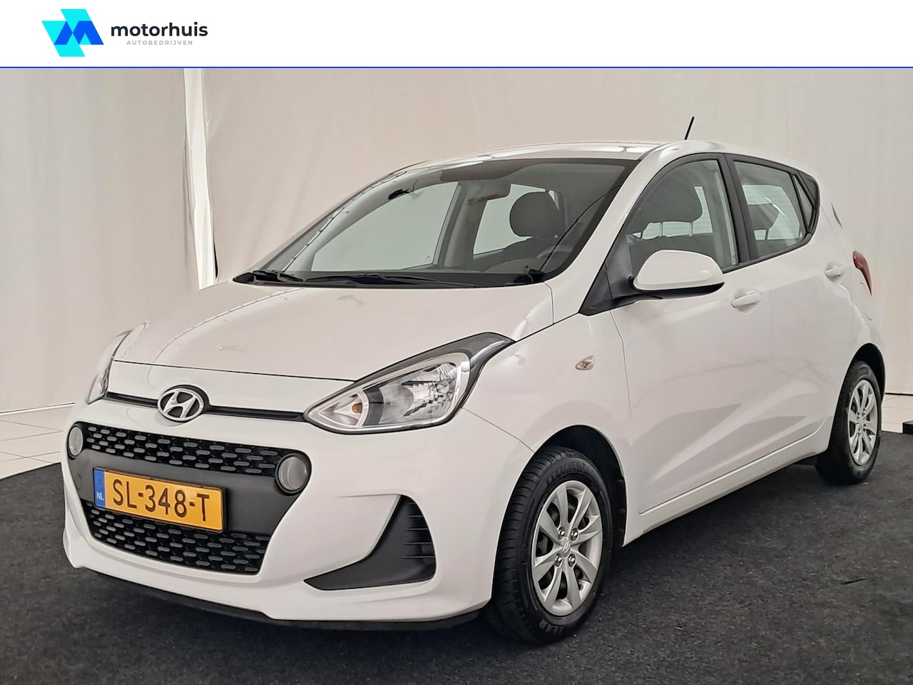 Hyundai i10 - 1.0i Blue 66pk i-Motion Comfort Plus / Airco / Navigatie - AutoWereld.nl