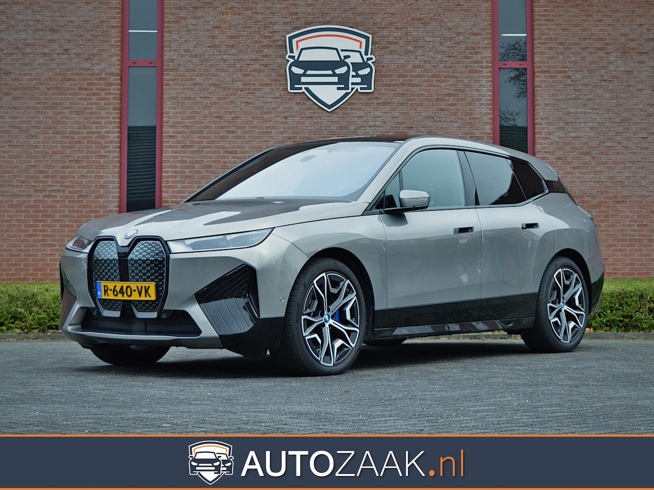 BMW iX - xDrive40 High Executive Sport CoPilot - AutoWereld.nl