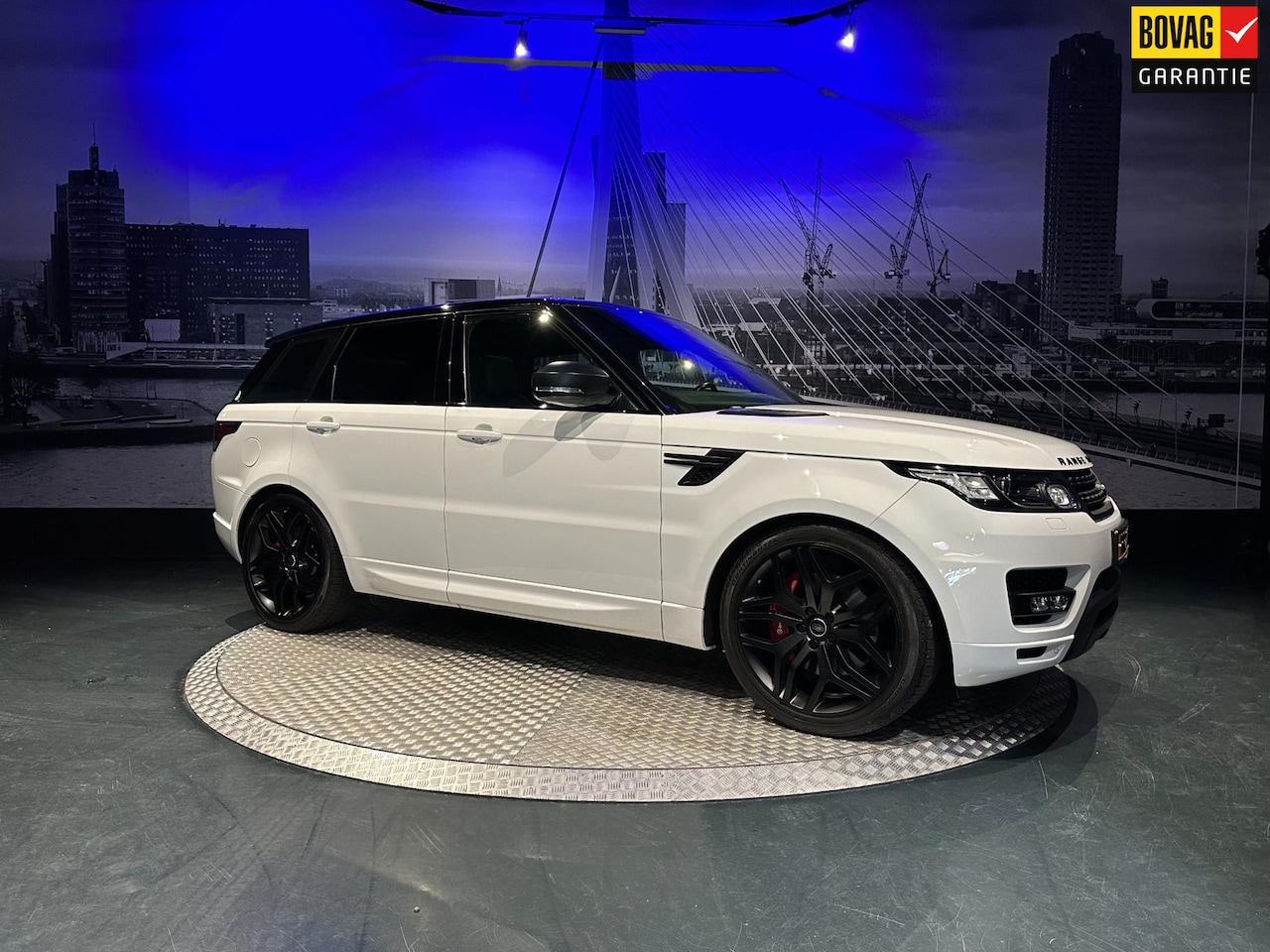 Land Rover Range Rover Sport - 3.0 TDV6 HSE Dynamic *Pano*Camera*Trekhaak*Origineel Nederlands* - AutoWereld.nl