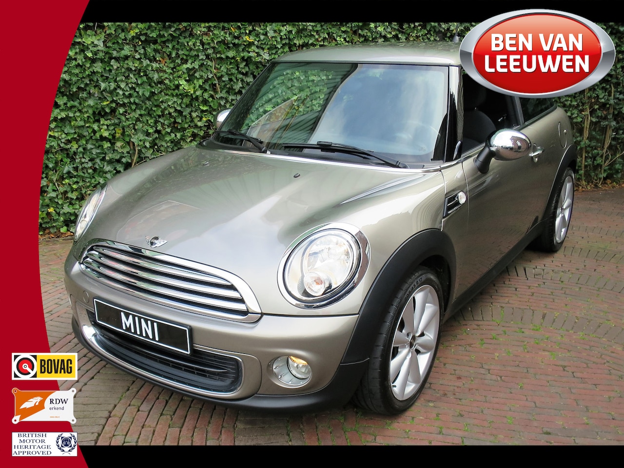 MINI Cooper - 1.6 One Holland Street R56 LCI NL-auto, Navi, Airco, sportstoelen en 17" - AutoWereld.nl