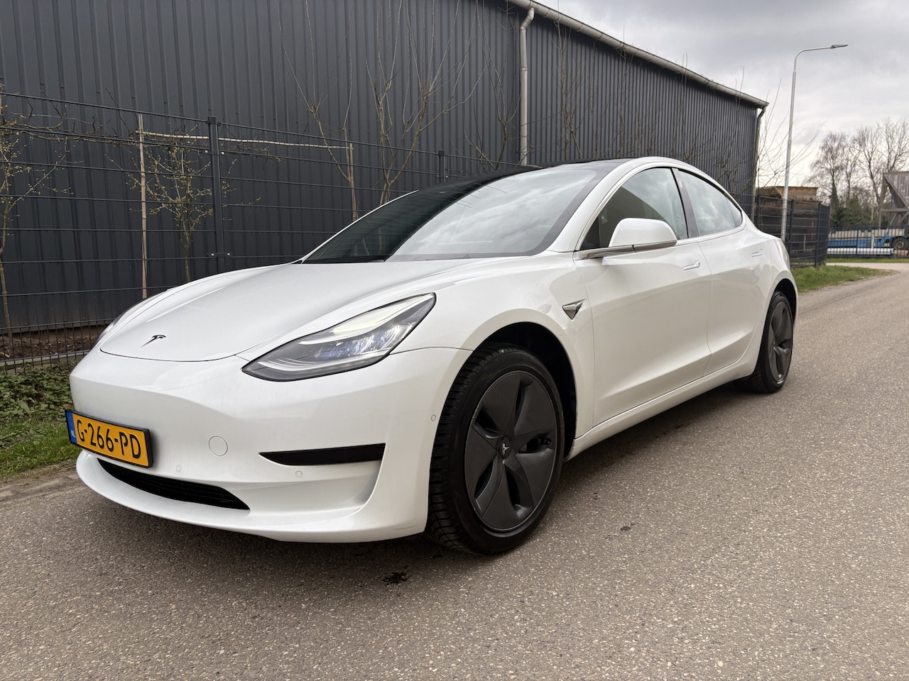 Tesla Model 3 - Standard RWD Plus 60 kWh / LEER / PANORAMADAK / AUTOPILOT / INCL BTW - AutoWereld.nl