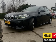 BMW 1-serie - 118i High Executive M sport pakket Virtual display | DAB | carplay/android auto | verwarmd