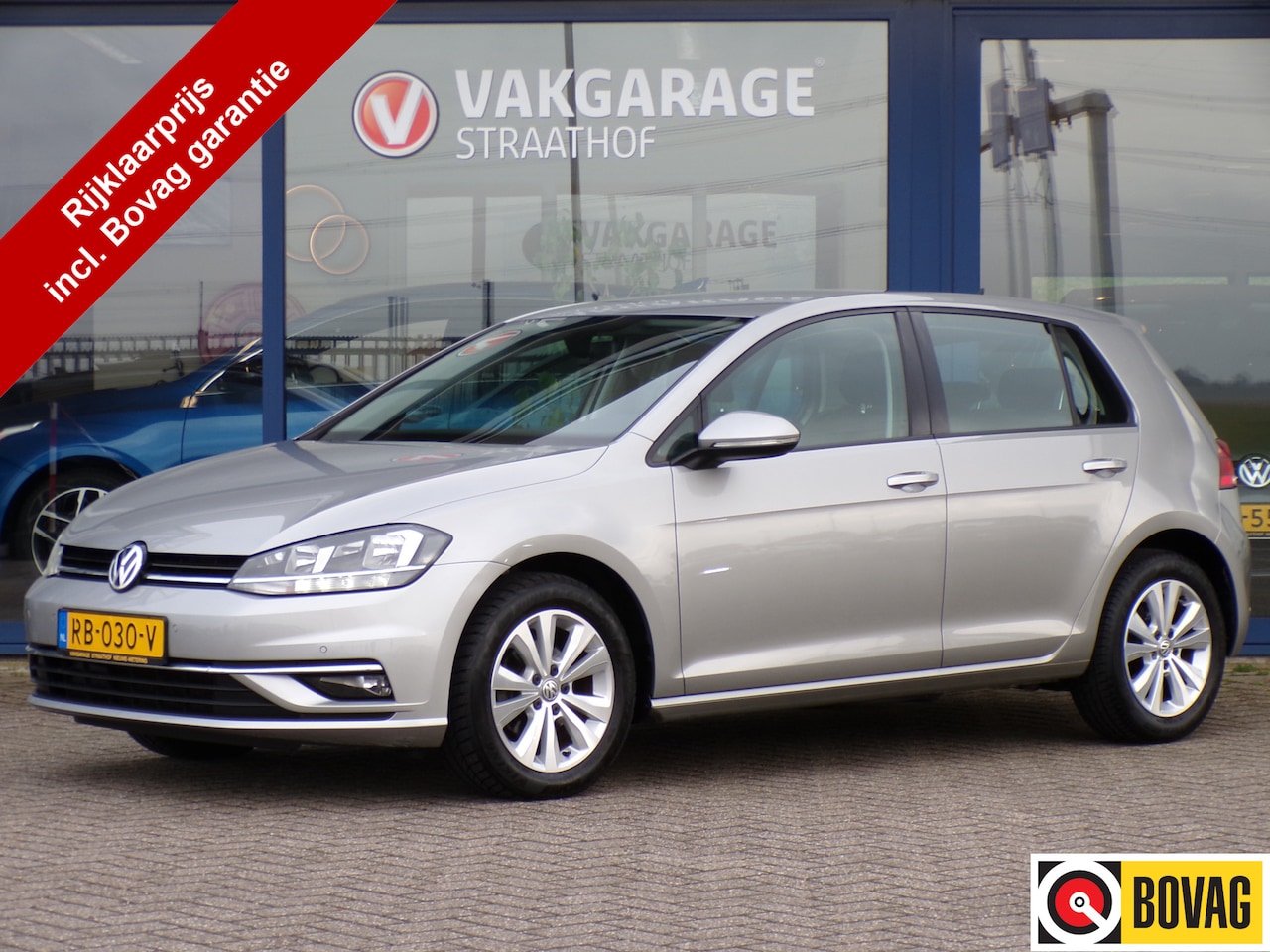 Volkswagen Golf - 1.0 TSI Comfortline 1.0 TSI Comfortline 5-Drs, Carplay + Android Auto / Adaptive Cruise / Parkeersensoren V + - AutoWereld.nl