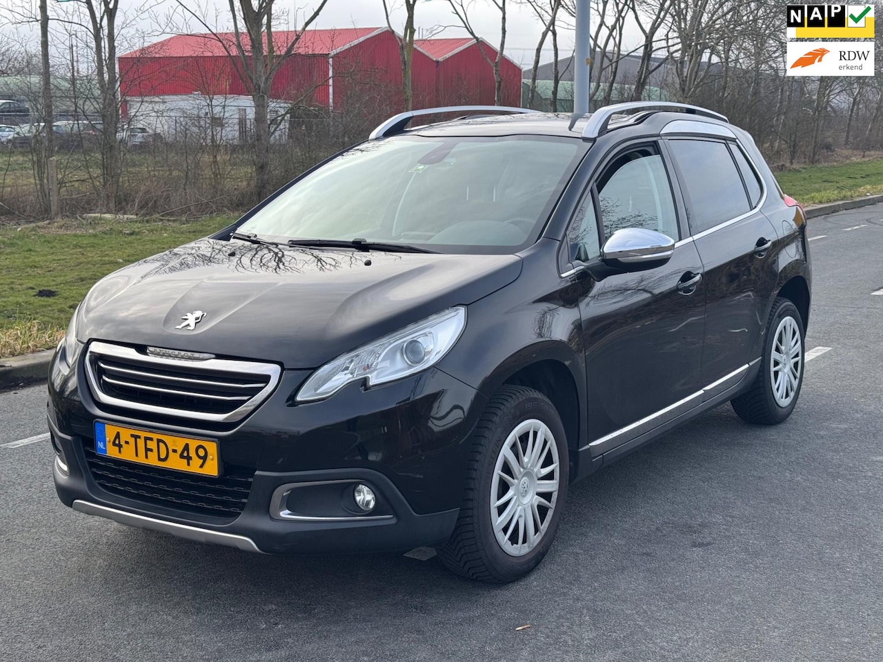 Peugeot 2008 - 1.2 VTi Allure Pack Premium Plus / AIRCO / NAVI - AutoWereld.nl