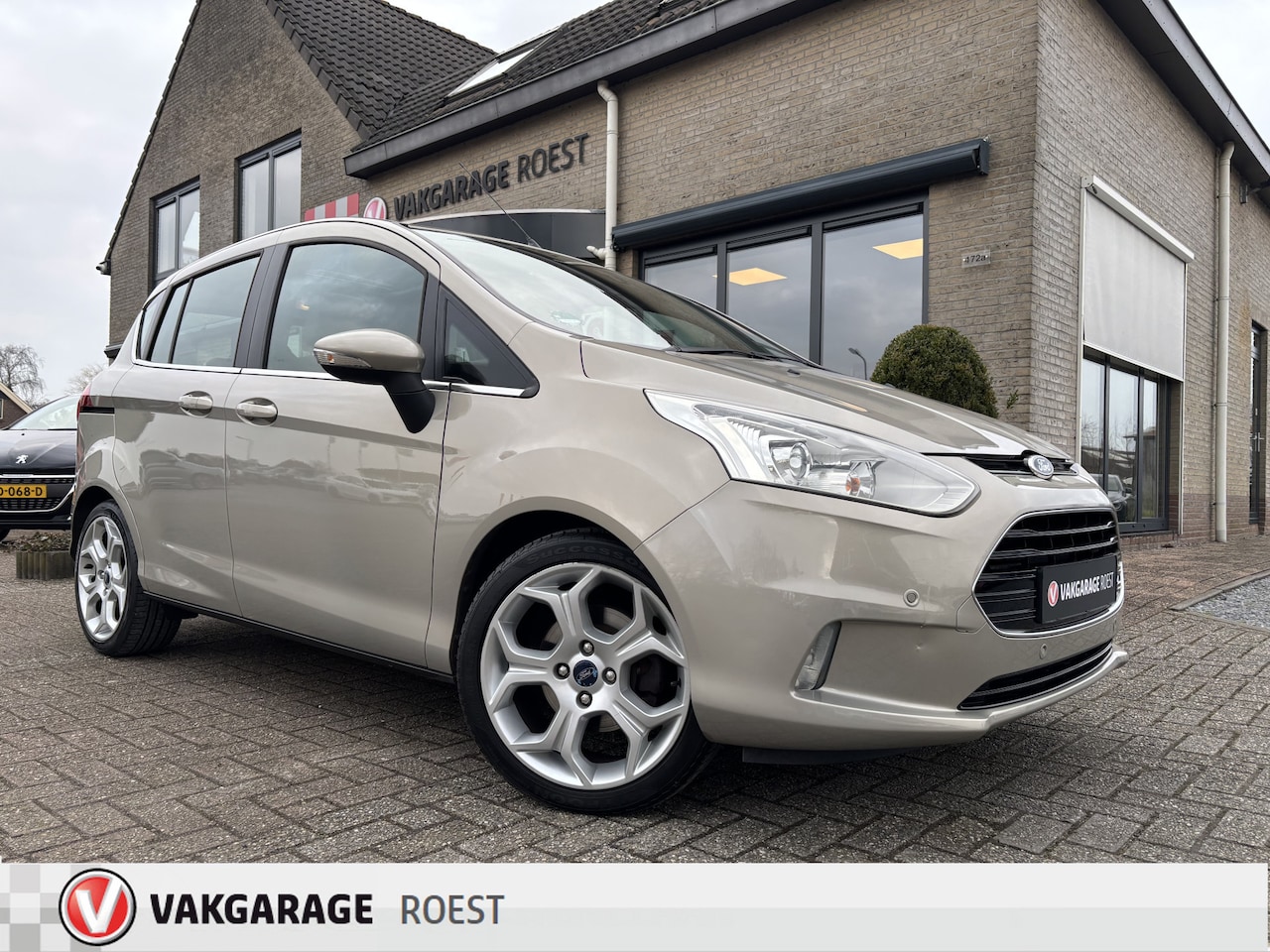 Ford B-Max - 1.0 EcoBoost Titanium X-Pack Panoramadak / Camera / Navigatie - AutoWereld.nl