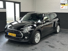 MINI Clubman - 1.5 One Salt Business Editie, Navi, Sfeerverlichting, Stoelverwamring Climate Control, NL