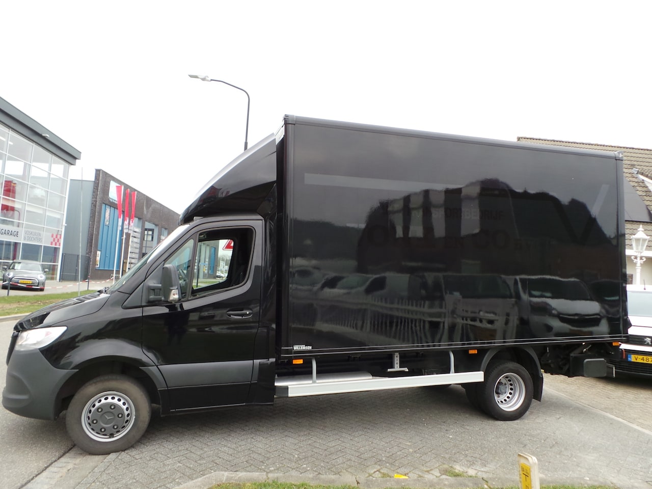 Mercedes-Benz Sprinter - 516cdi Aut.Bakwagen+Laadklep Airco,Cruise,Camera,Dubbel lucht L 440 B 214 H 233cm - AutoWereld.nl