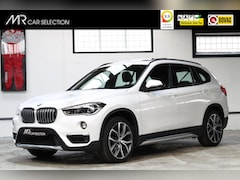 BMW X1 - sDrive20i High Executive | Panoramadak | Camera | 19 inch | Trekhaak | LED | NL Auto |