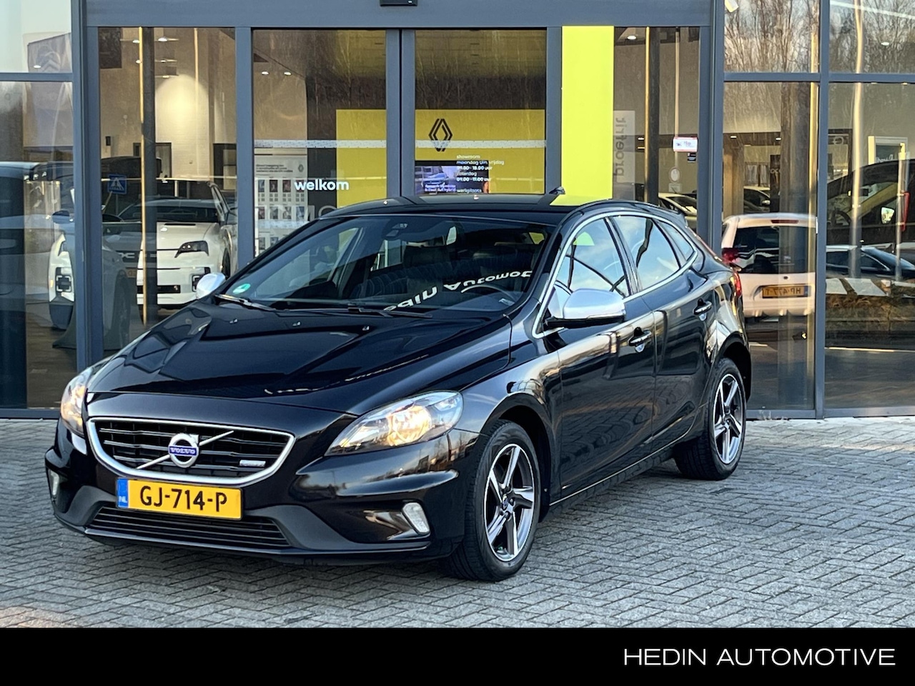 Volvo V40 - 1.6 T4 R-Design R-exterieur | Lichtmetalen velgen | Climate Control | Cruise Control | - AutoWereld.nl