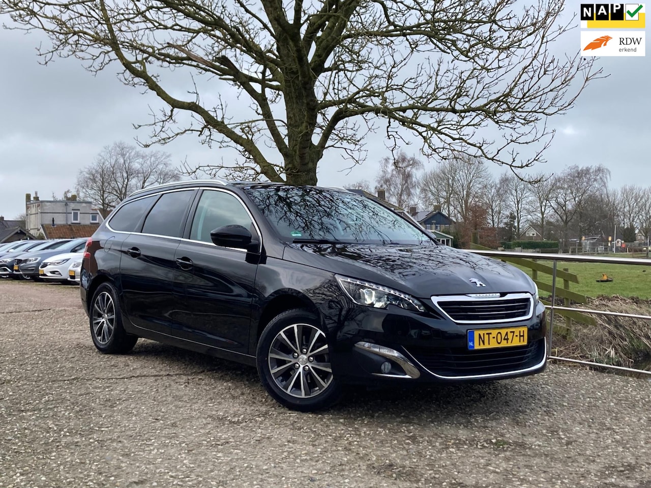 Peugeot 308 SW - 1.2 PureTech Blue Lease Premium | Automaat + Cruise + Clima nu € 8.975,-!!! - AutoWereld.nl