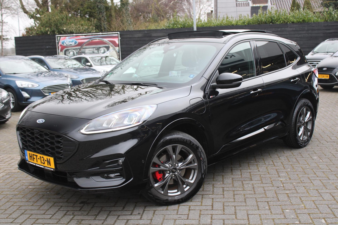 Ford Kuga - ST-Line X 2.5 PHEV e-CVT 225pk, Panoramadak, Styling, Driver Assistance, Technology en Win - AutoWereld.nl