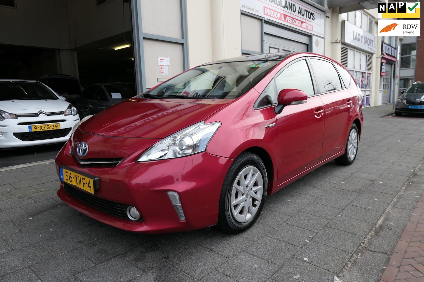 Toyota Prius Wagon - 1.8 Aspiration 96g Apk/Climate/Cruise/Navi/Camera/7-Zitter/Boekjes - AutoWereld.nl