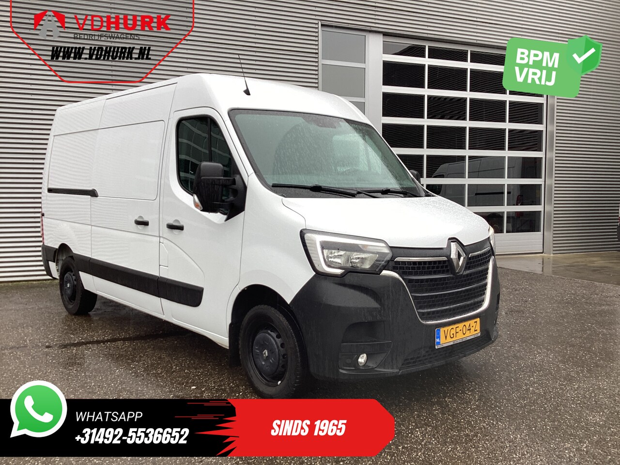 Renault Master - T35 2.3 dCi 135 pk L2H2 BPM VRIJ! NL auto/ 270Gr.Deuren/ 2.5t Trekverm./ Carplay/ Navi/ PD - AutoWereld.nl