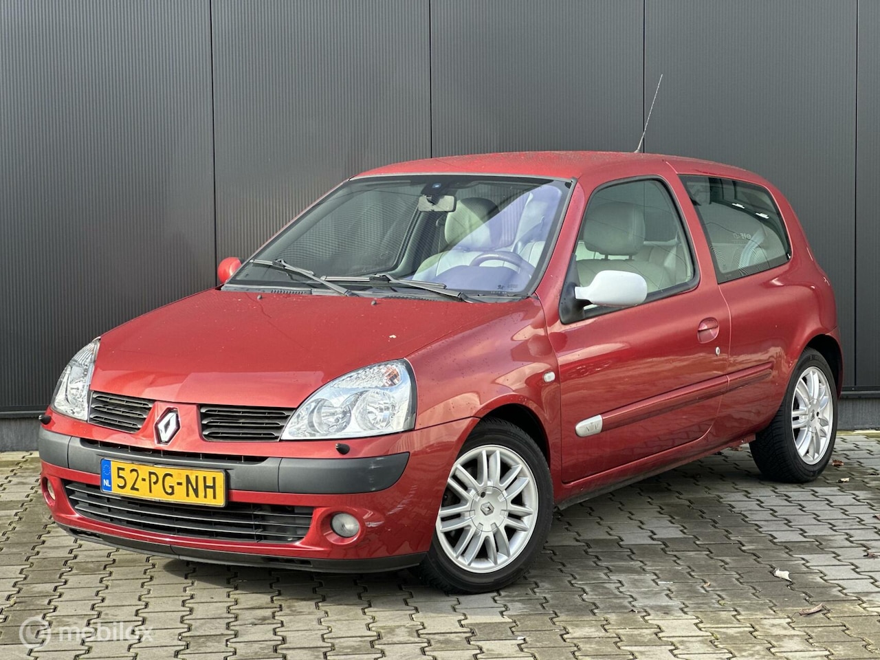 Renault Clio - 1.6-16V Initiale | AUTOMAAT | CRUISE | CLIMA | - AutoWereld.nl