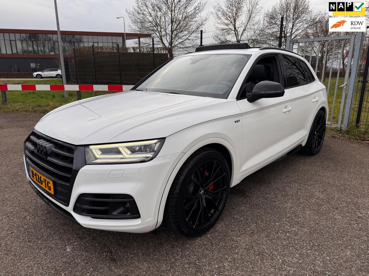 Audi SQ5 - 3.0 TFSI quattro Acc Pano 21Inch Luchtvering Sportuitlaat - AutoWereld.nl