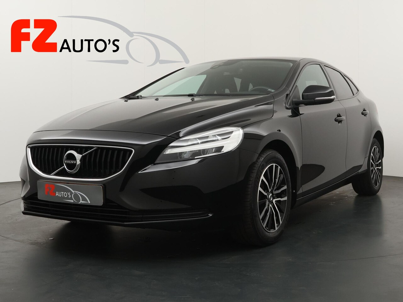 Volvo V40 - 1.5 T3 Inscription | Automaat | 127.020 Km | L.M Velgen | - AutoWereld.nl