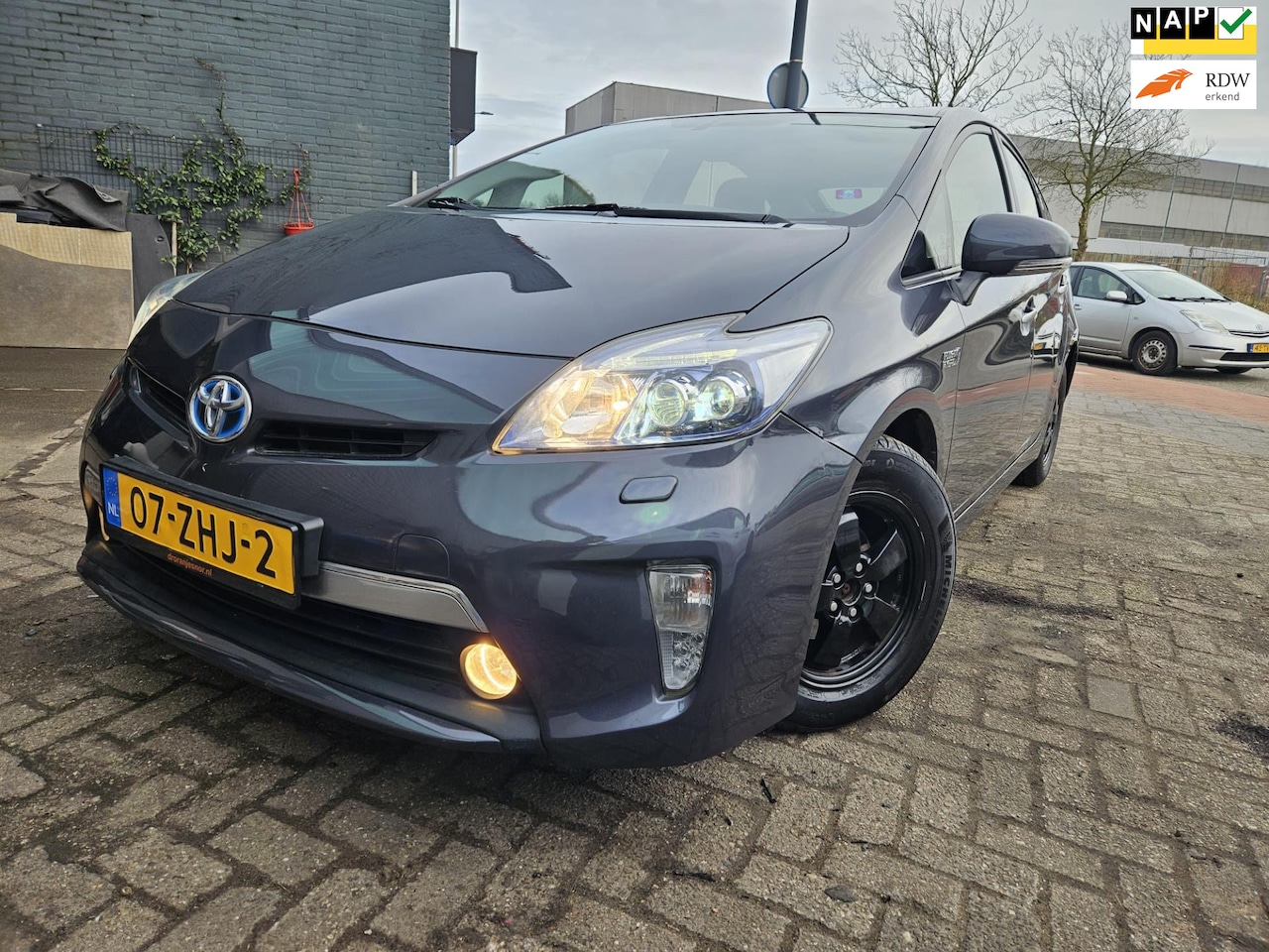 Toyota Prius - 1.8 Plug-in Dynamic Business GARANTIE - AutoWereld.nl