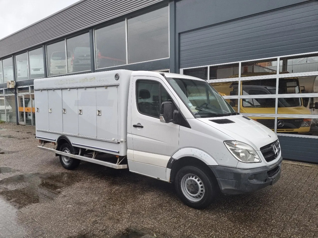 Mercedes-Benz Sprinter - 313 CDI 5+5 Turen TIEFKUHL -40C MOTOR DEFECT - AutoWereld.nl