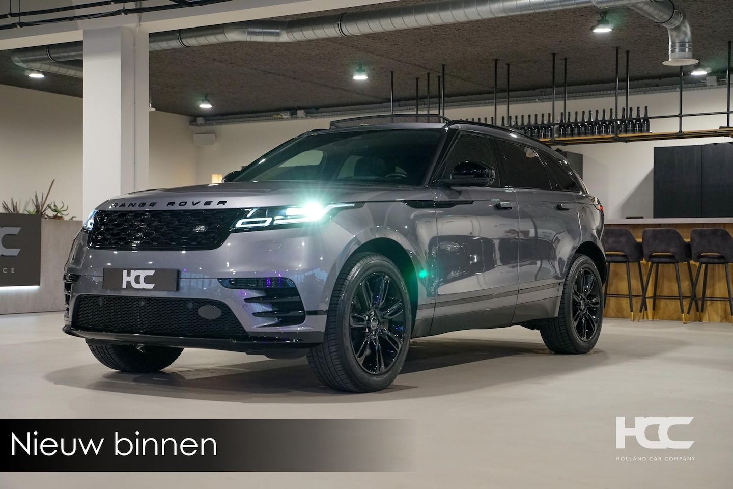 Land Rover Range Rover Velar - R-Dyn | Pano | Black Pack | 360 camera - AutoWereld.nl