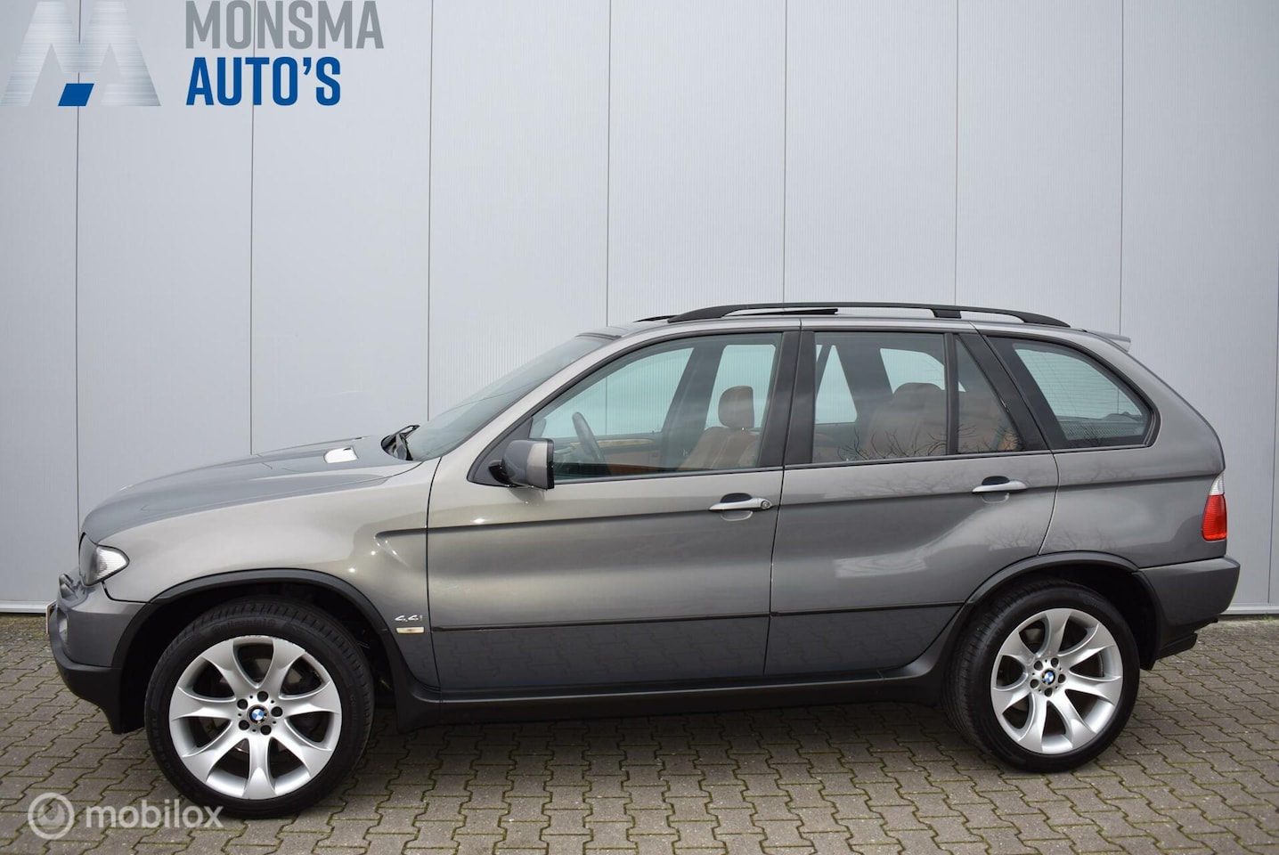 BMW X5 - 4.4i Individual Nappaleder LPG Pano 20" LMV Camera Bi-xenon Afn. Trekhaak Zr. mooi! - AutoWereld.nl