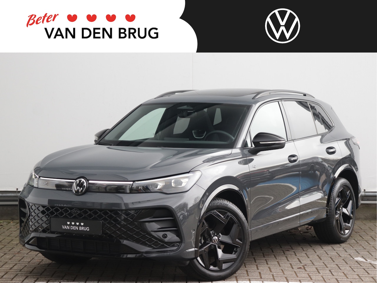 Volkswagen Tiguan - 1.5 eTSI R-Line Business | Panorama dak | HD-Matrix LED | 360° camera | Black style | Keyl - AutoWereld.nl