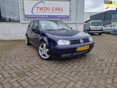 Volkswagen Golf - 2.3 V5 Highline 5drs KOPPLING SLECHT