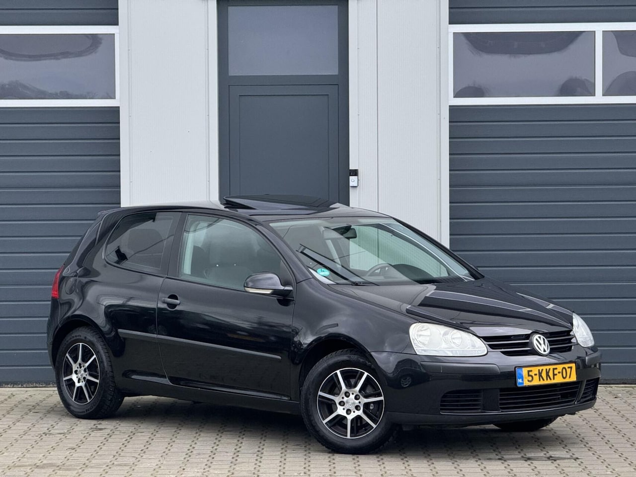 Volkswagen Golf - 1.6 Sportline / Dakje / *Nieuwe DB Riem* - AutoWereld.nl