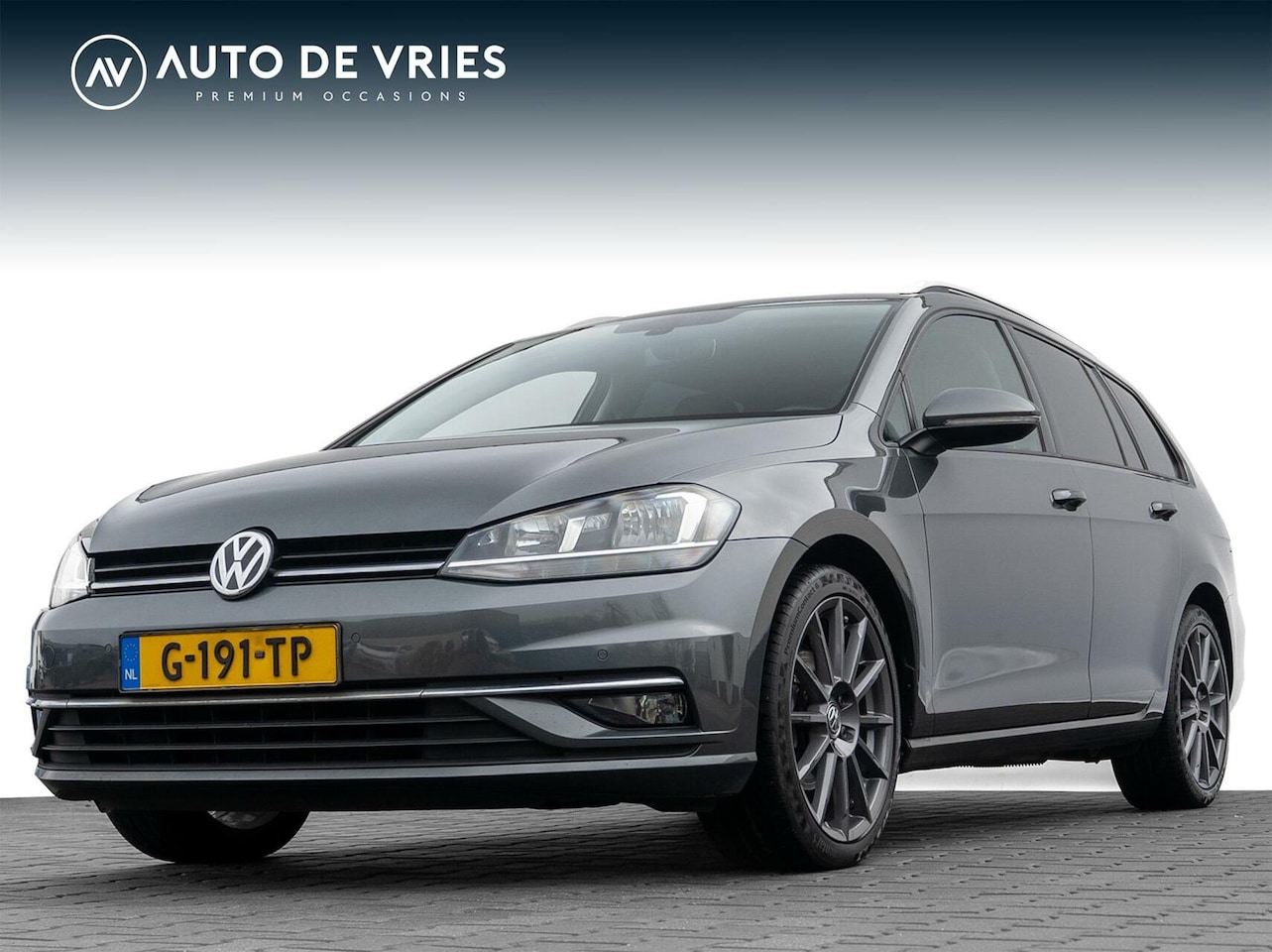 Volkswagen Golf - 1.0 TSI 116pk Comfortline Business | Leder | Adaptieve cruise | Stoelverwarming - AutoWereld.nl